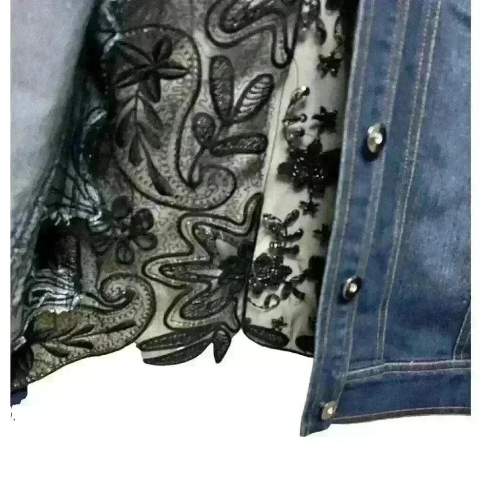 Denim Jacket Hand Embroidered and Beaded by Colleen Lopez. New No Tags - Picture 5 of 11